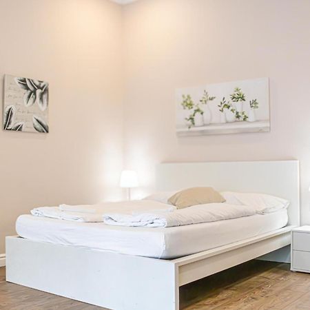 Stylish Studio Apartment Wiener Stadthalle מראה חיצוני תמונה